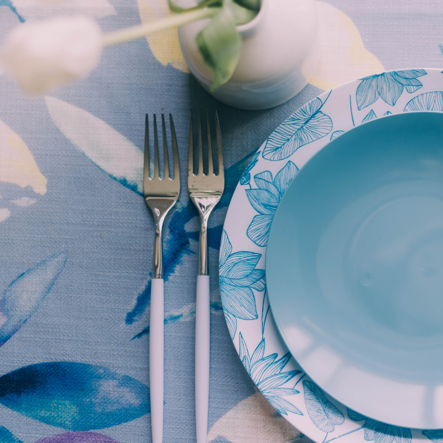 10 In. Bella Design Plastic Plates - 10 Ct.