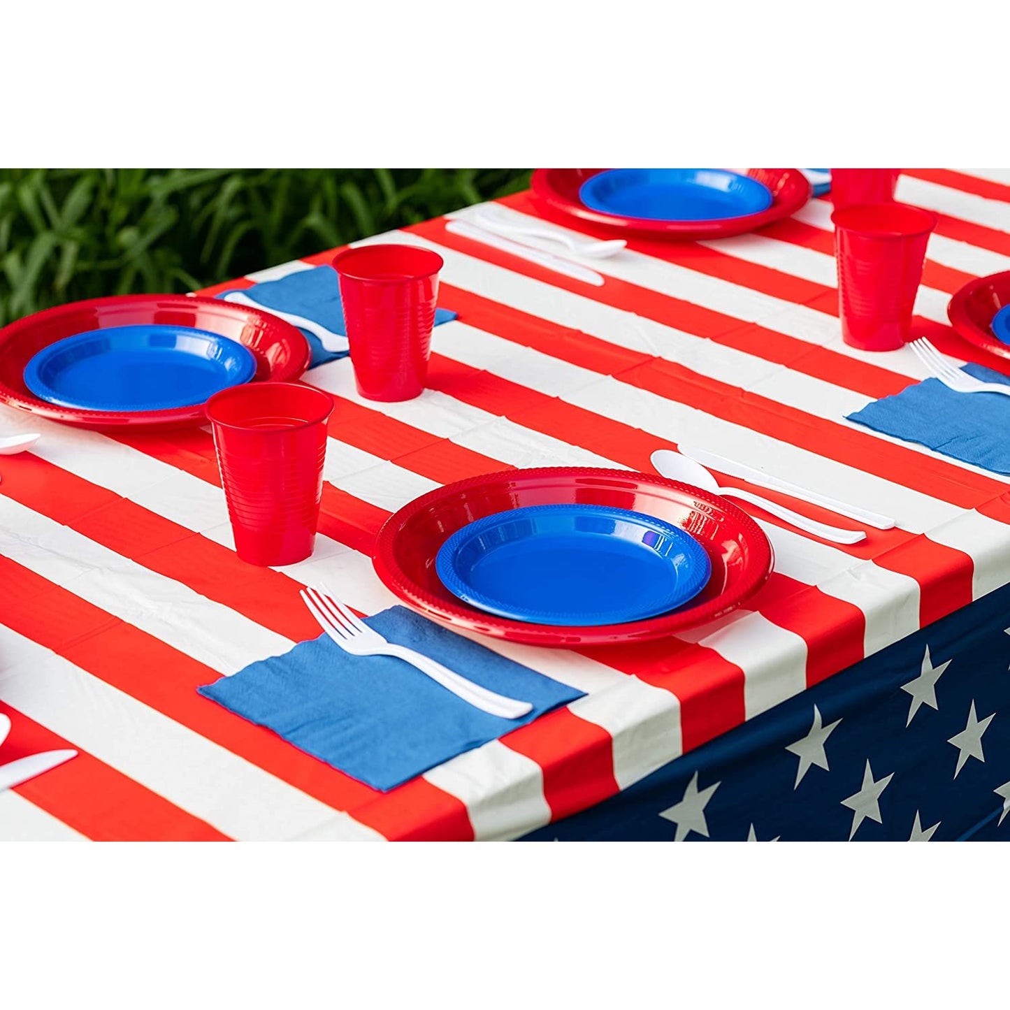 Exquisite Premium Plastic Tablecloth 54in. x 108in. Rectangle Table Cover - Patriotic