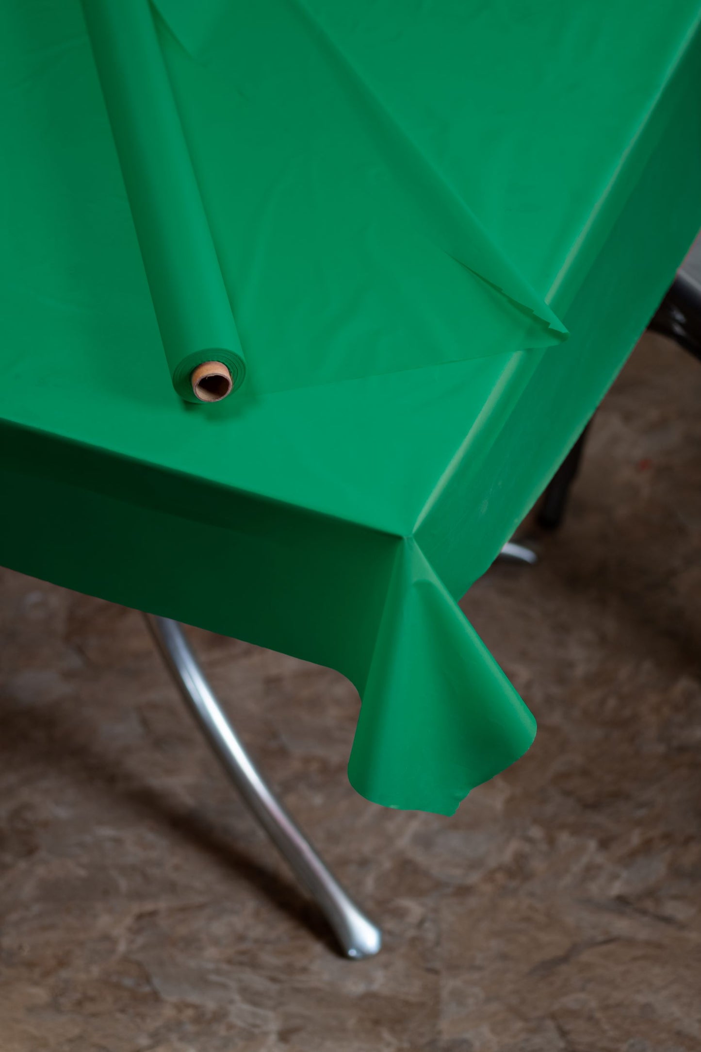 40 In. x 100 Ft. Emerald Green Table Roll