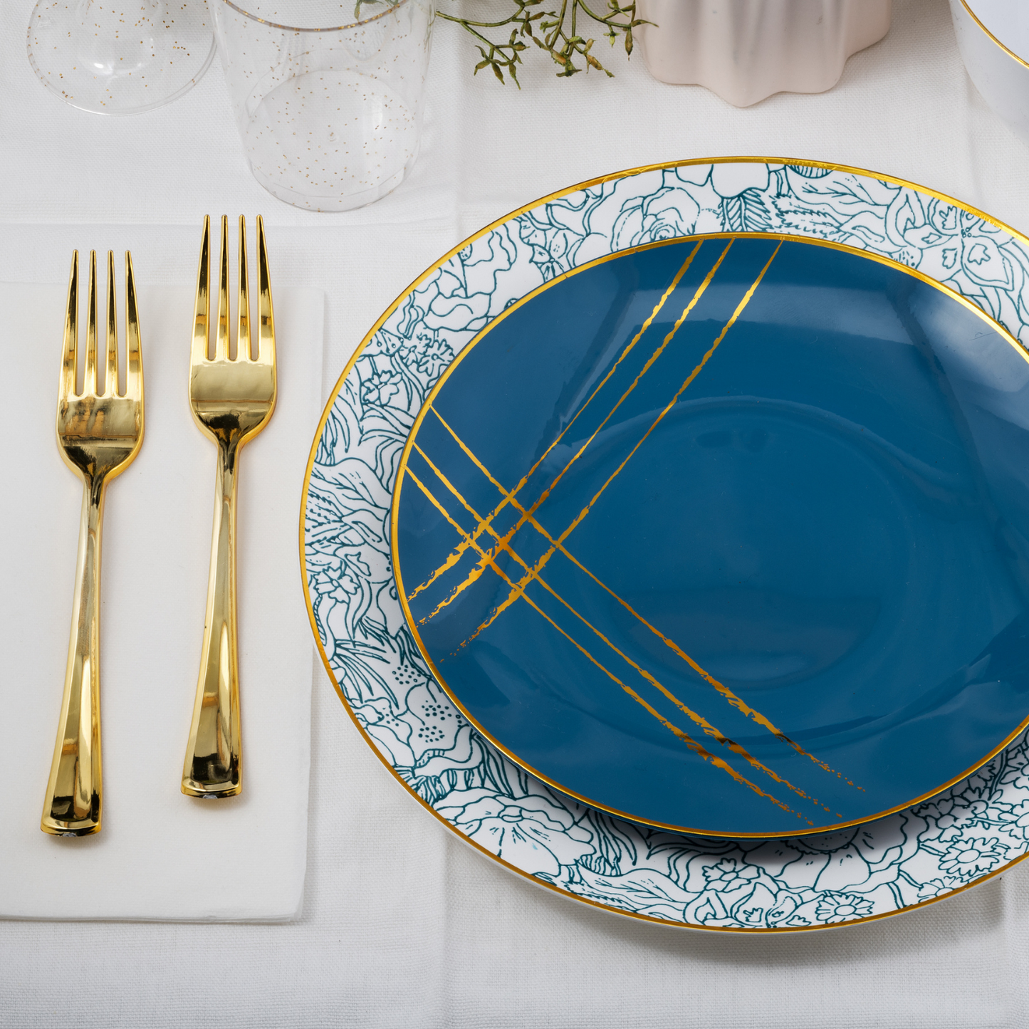 Case of 24 - Exquisite Classic Gold Plastic Forks - 20 ct.