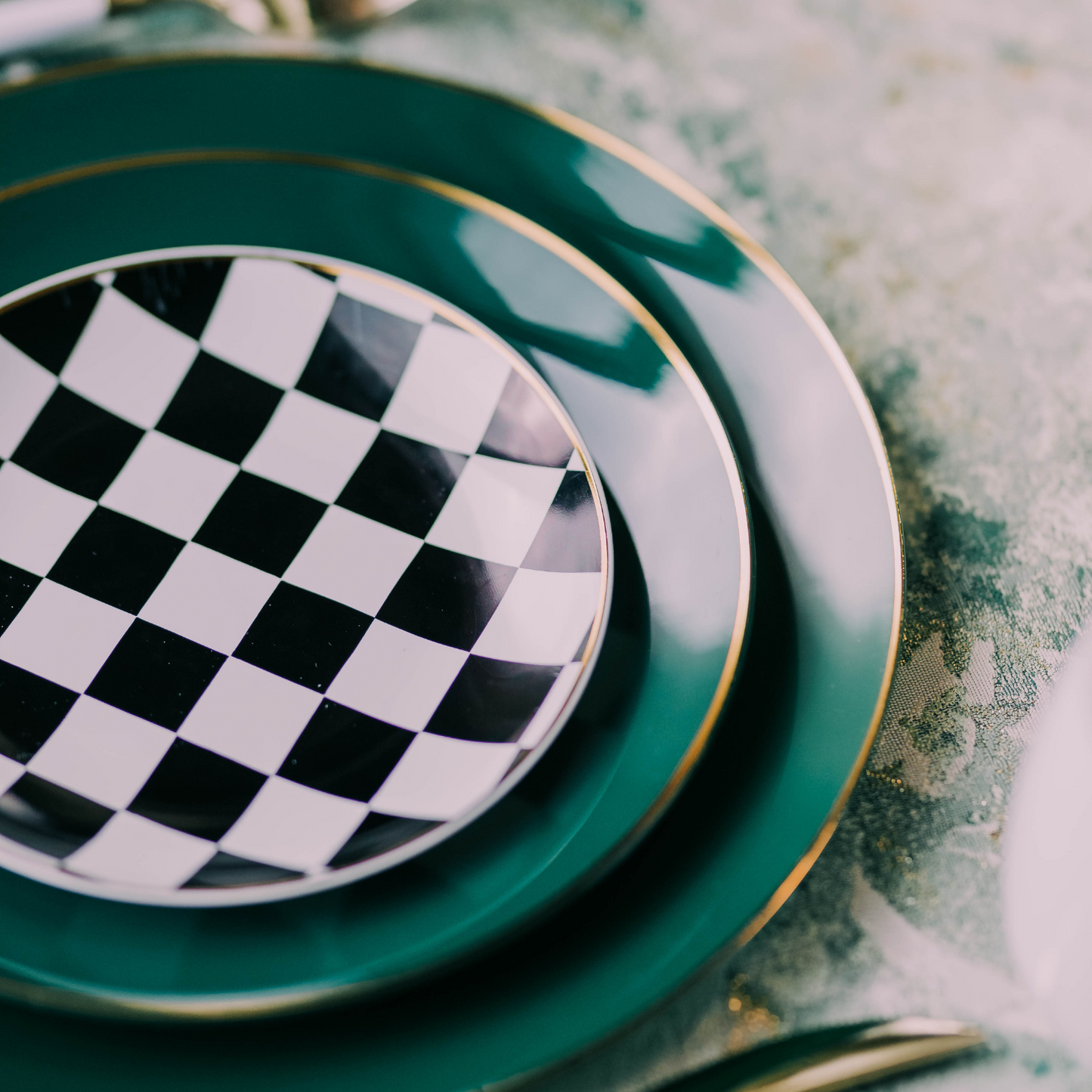 10" Classic Green Design Plates (10)