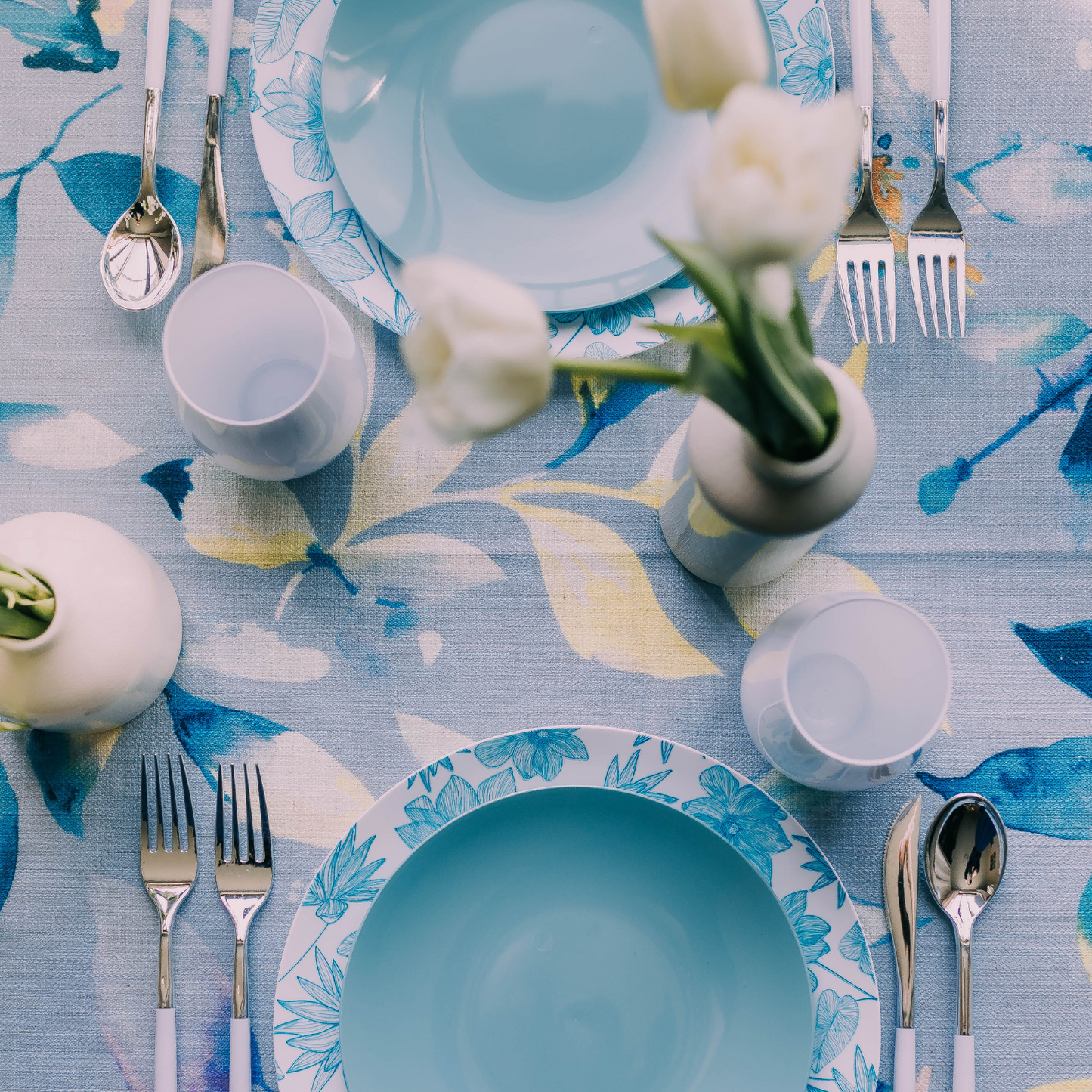 10 In. Bella Design Plastic Plates - 10 Ct.