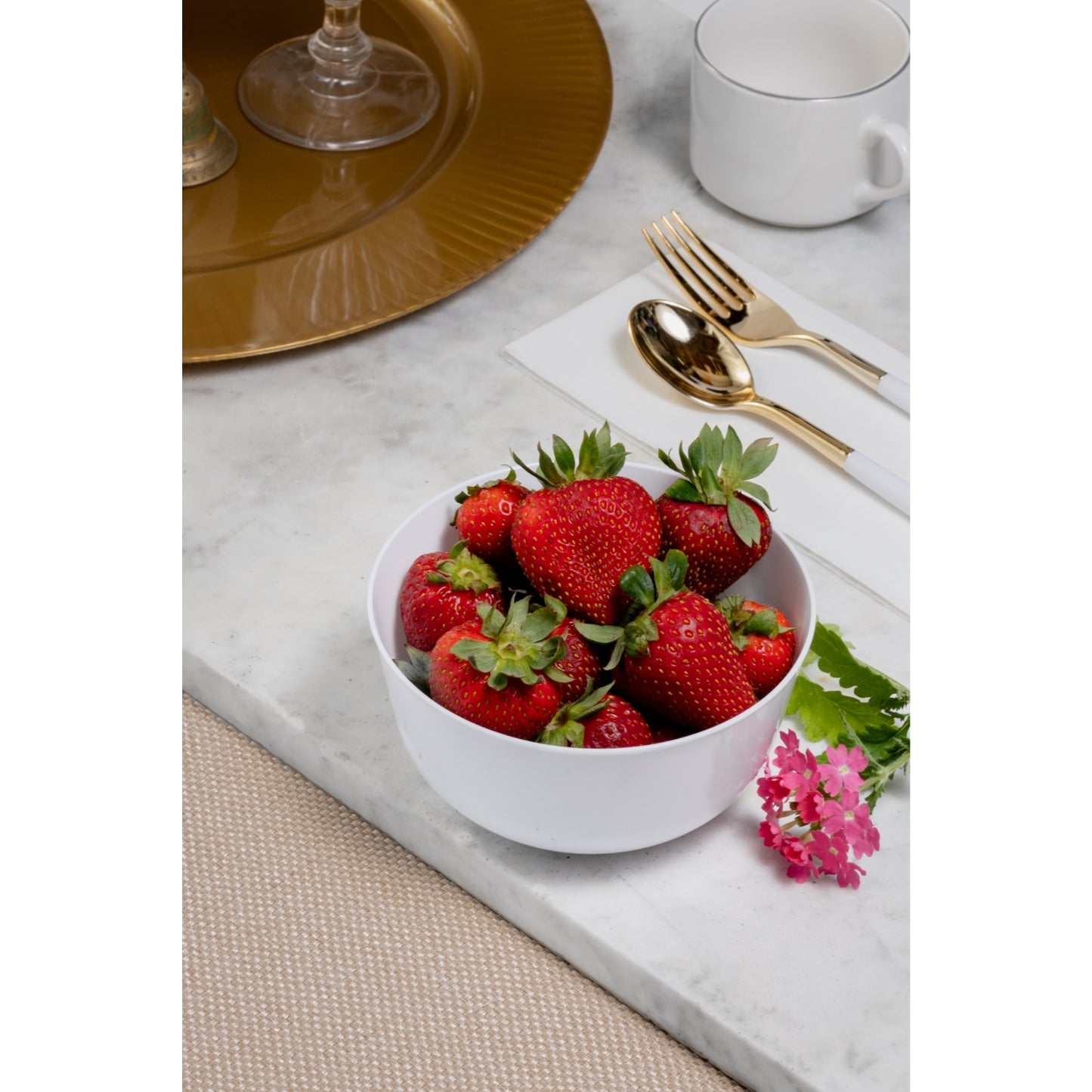 Trend White Plastic Bowls - 10 Ct.