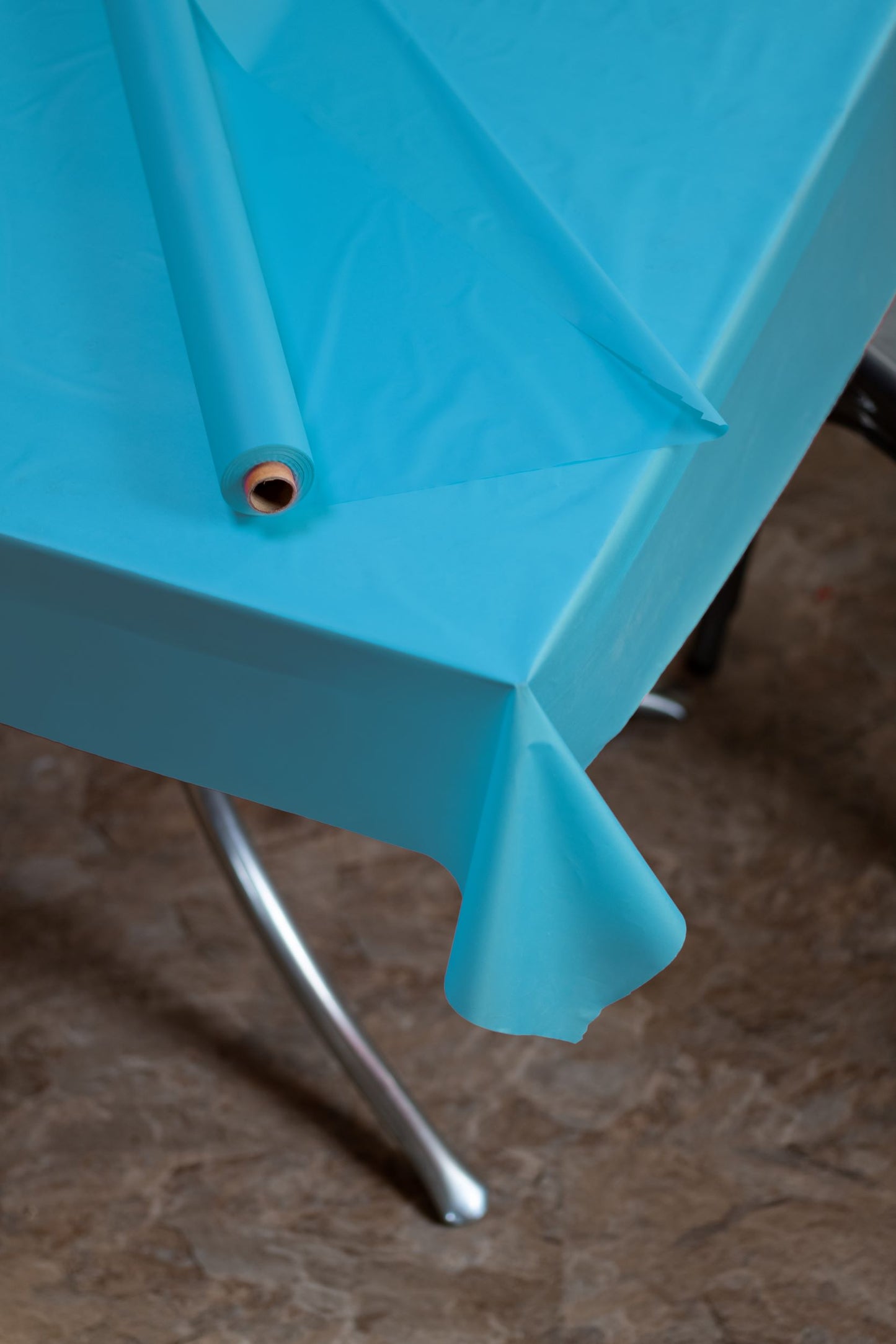 40 In. X 300 Ft. Premium Turquoise Table Roll