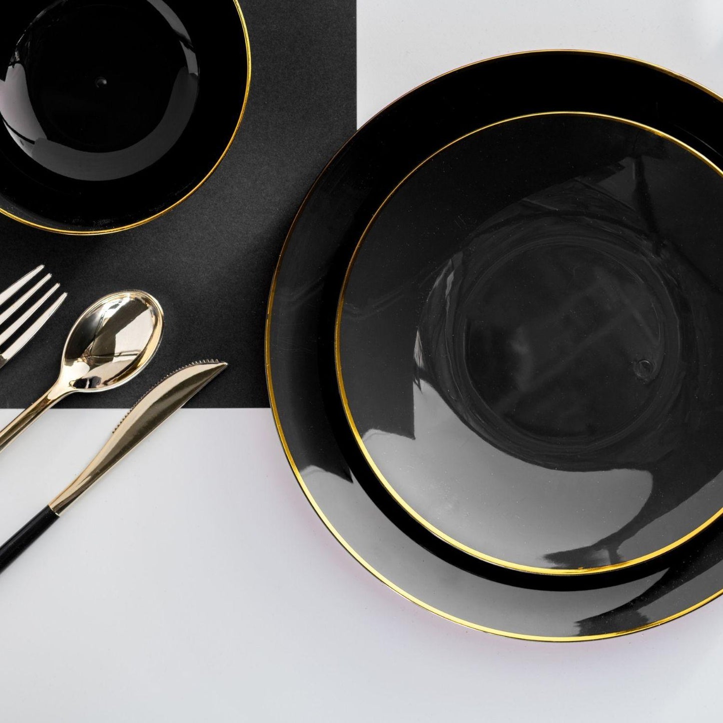 8" Classic Black Design Plates - Gold Rim 10 Ct.
