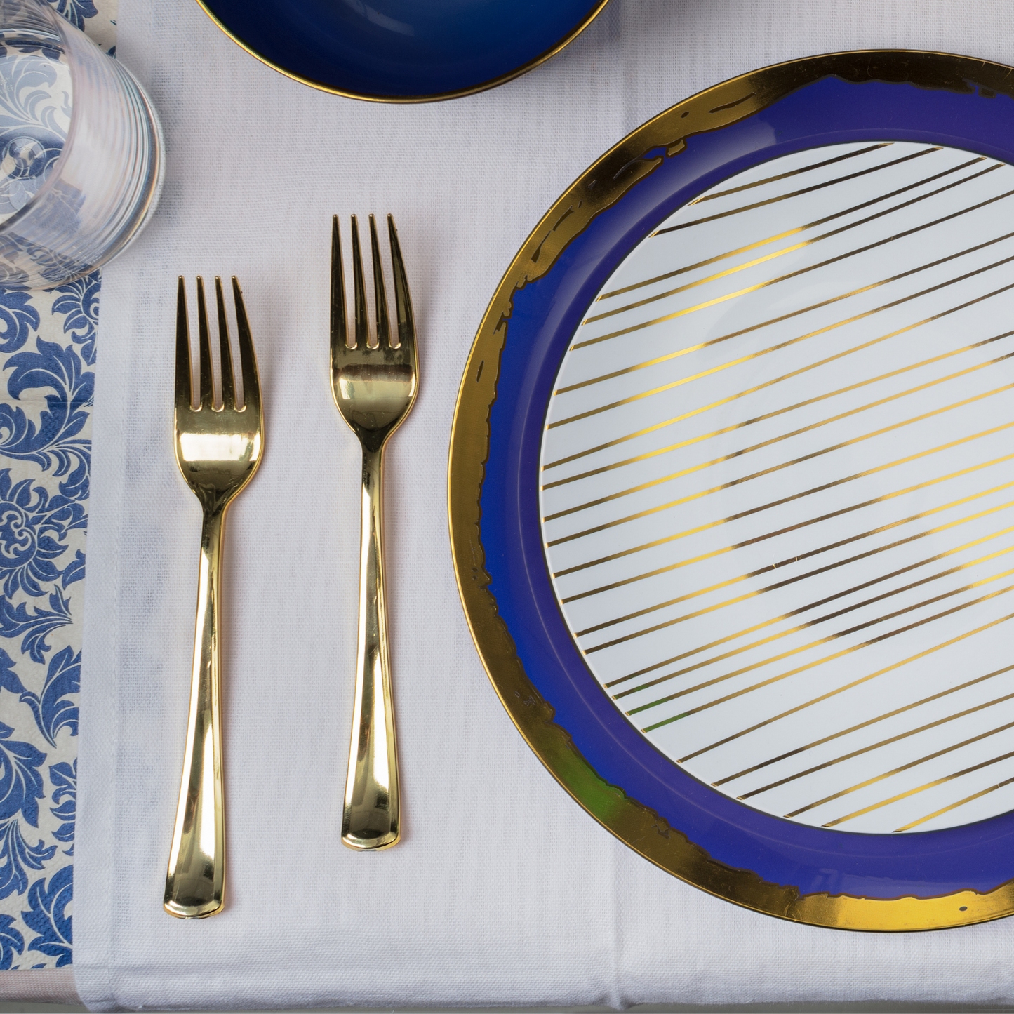 Case of 24 - Exquisite Classic Gold Plastic Forks - 20 ct.