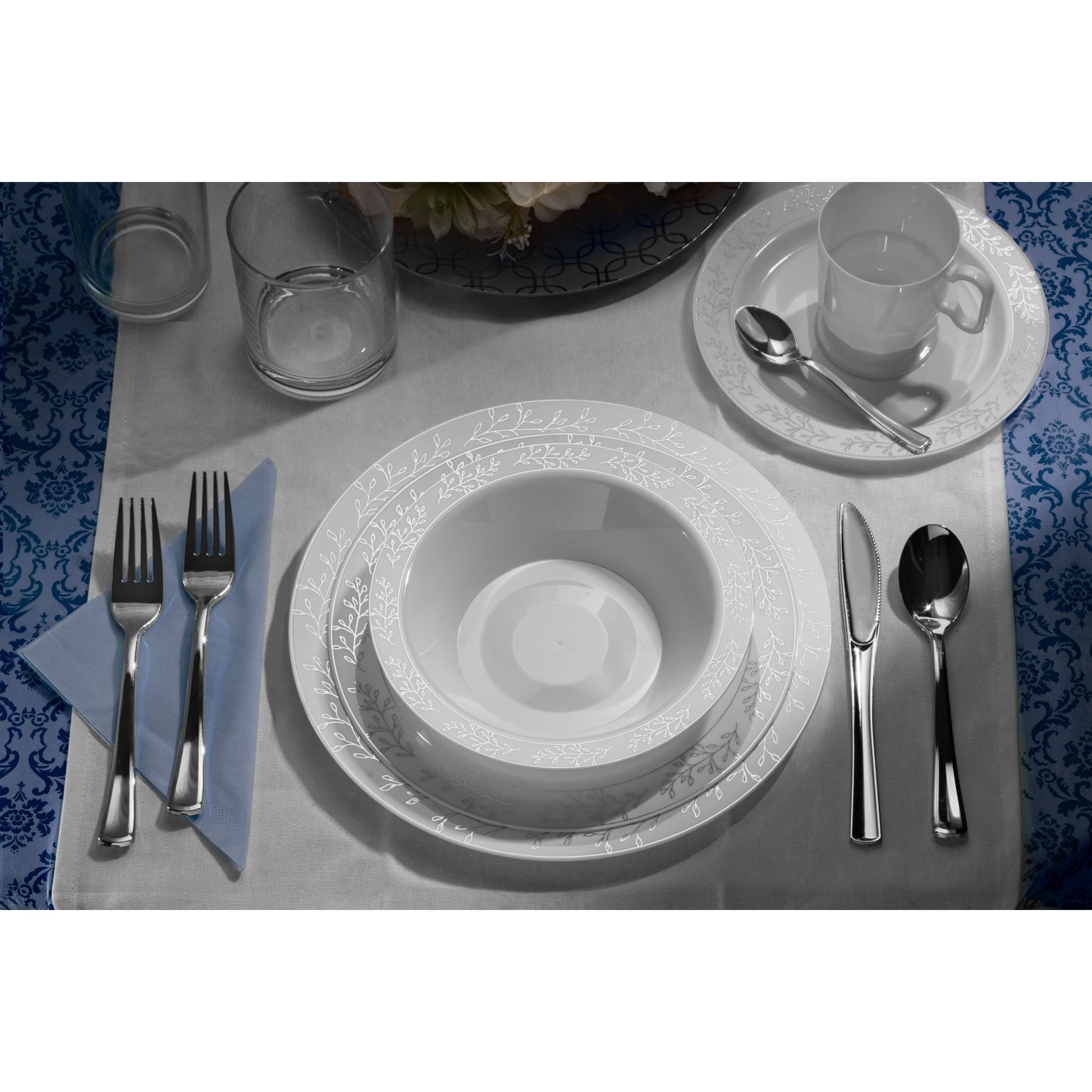 9 In. Silver Ovals Design Plates - 10 Ct.