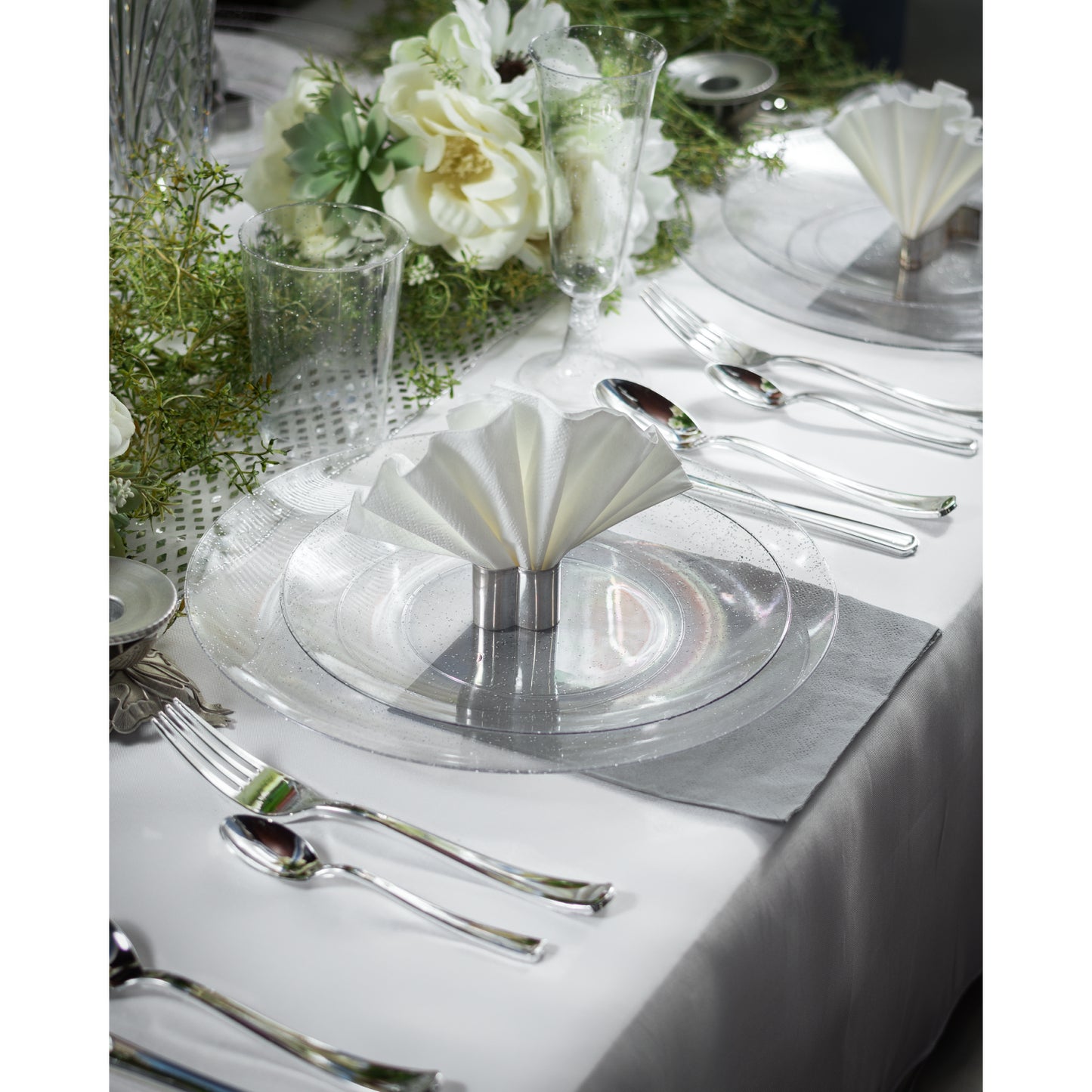 Case of 12 - 8" Silver Sparkle Design Plastic Plates (10)
