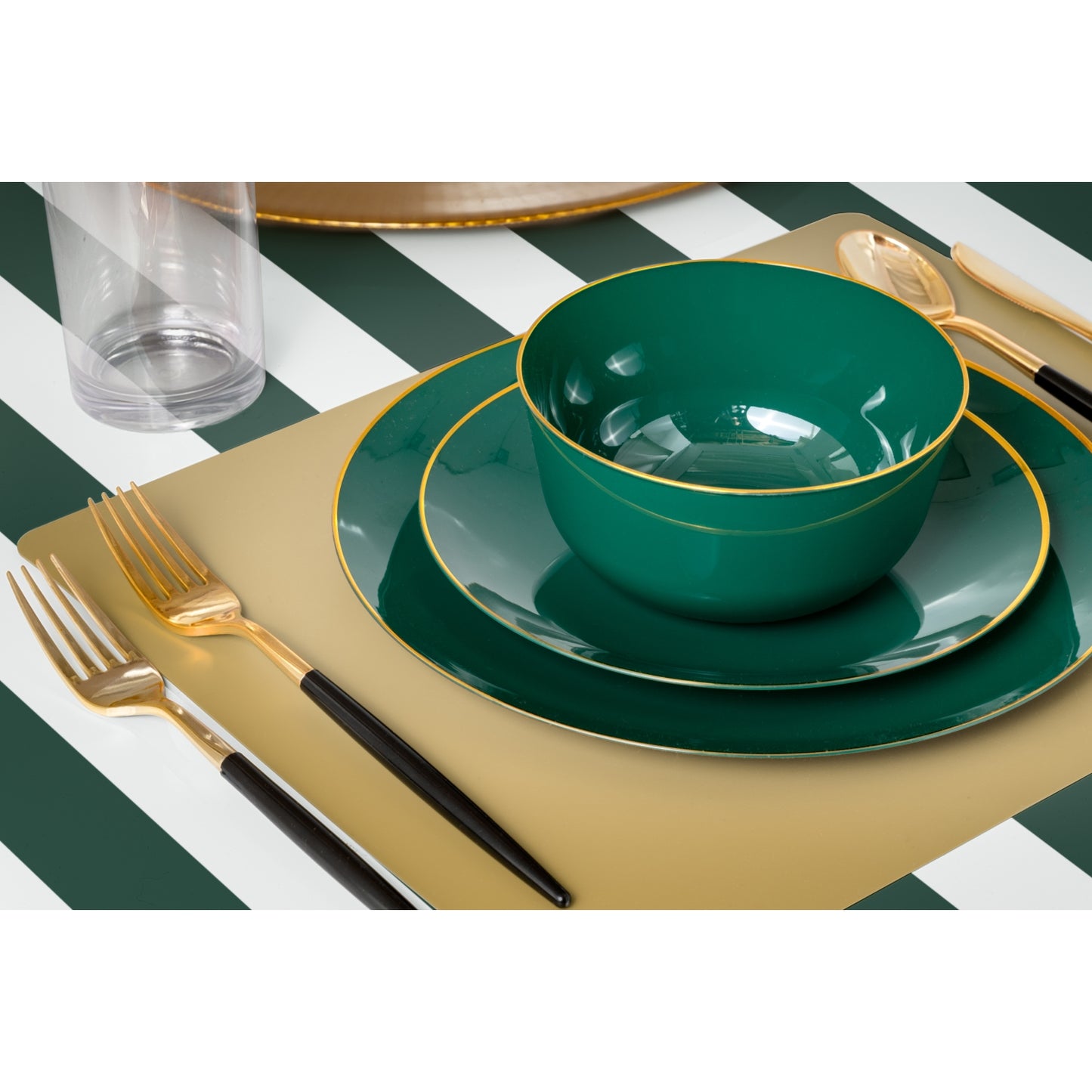 8" Classic Green Design Plates (10)